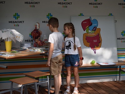 Игровой медицинский кабинет «Медассист Kids» на открытии «Парка профессий»