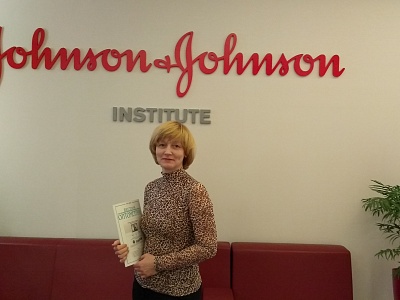 Врач-офтальмолог МЦ «Медассист» прошла обучение в  JOHNSON & JOHNSON INSTITUTE 